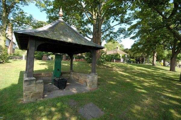 The Pump on Wycar Green is the only one left of the many that were in used in Bedale at the turn of the 19th century.